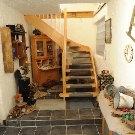 Phönix Aus Der Asche Apartment Rhodt unter Rietburg